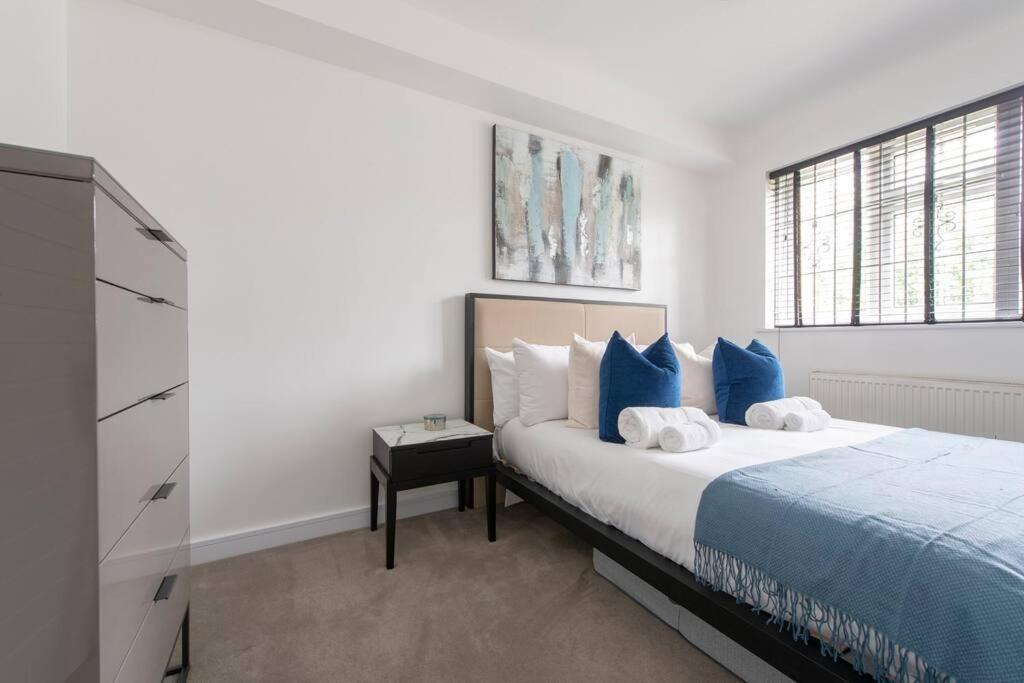 2 Bedroom Modern Urban Sanctuary 1Cc - Cherrydeal Λονδίνο Εξωτερικό φωτογραφία