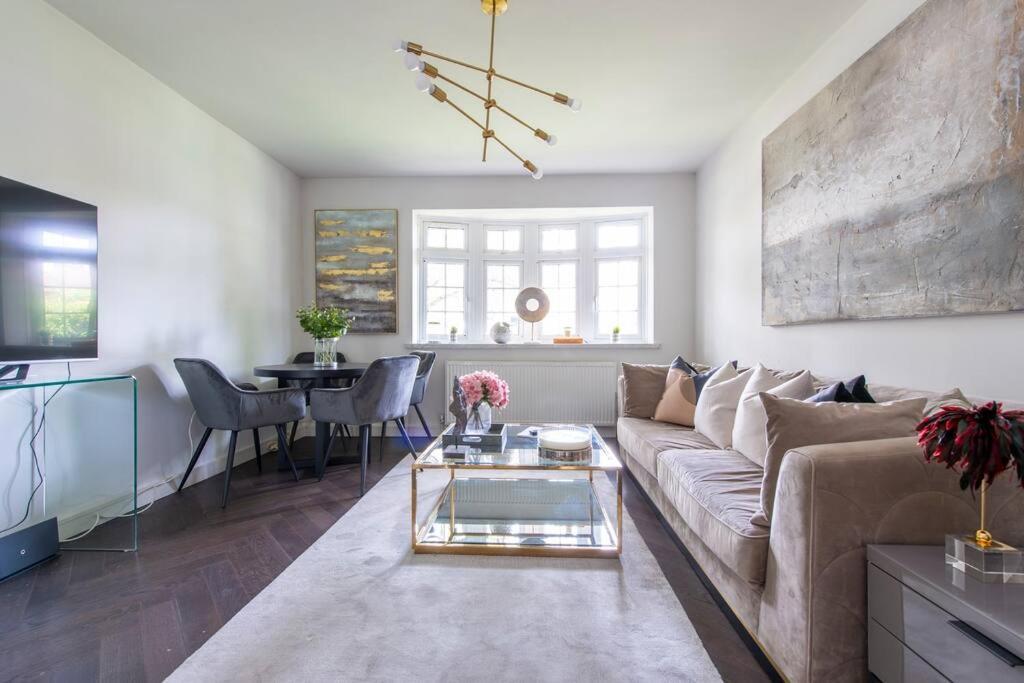 2 Bedroom Modern Urban Sanctuary 1Cc - Cherrydeal Λονδίνο Εξωτερικό φωτογραφία
