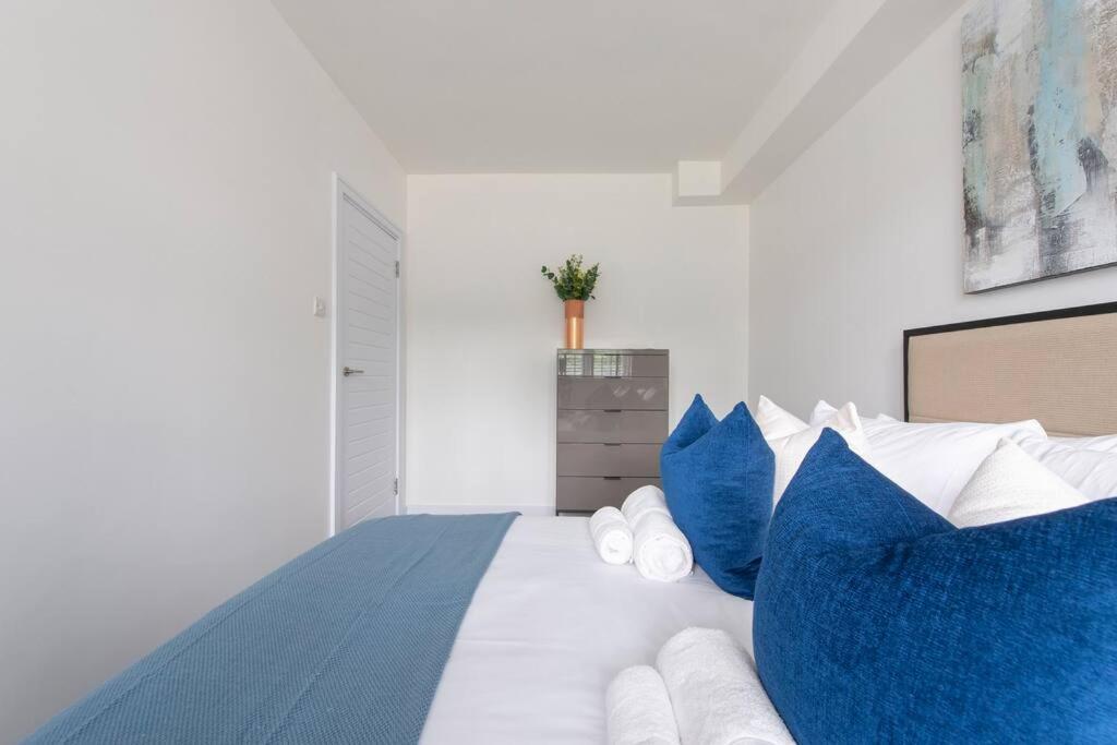 2 Bedroom Modern Urban Sanctuary 1Cc - Cherrydeal Λονδίνο Εξωτερικό φωτογραφία