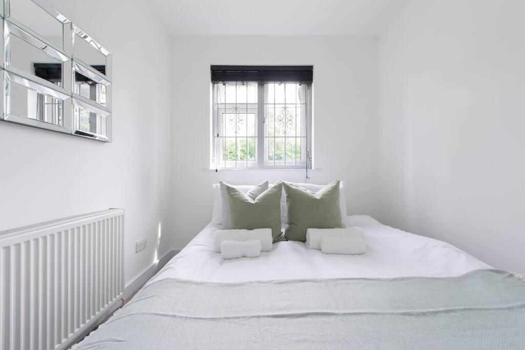 2 Bedroom Modern Urban Sanctuary 1Cc - Cherrydeal Λονδίνο Εξωτερικό φωτογραφία